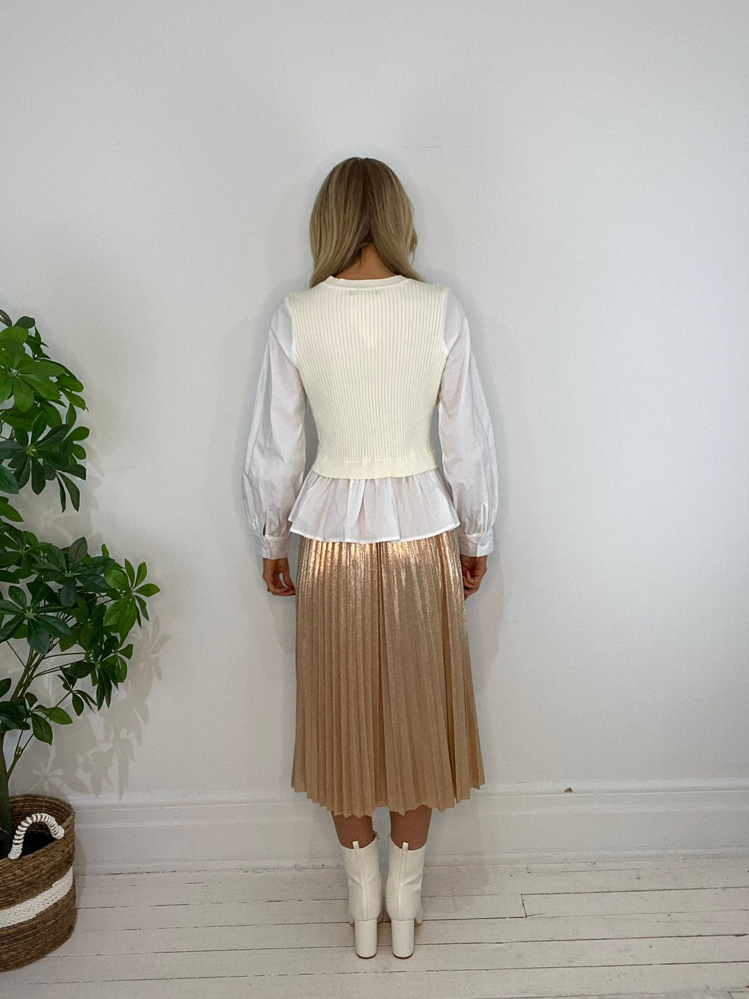 11230098 SWEATER