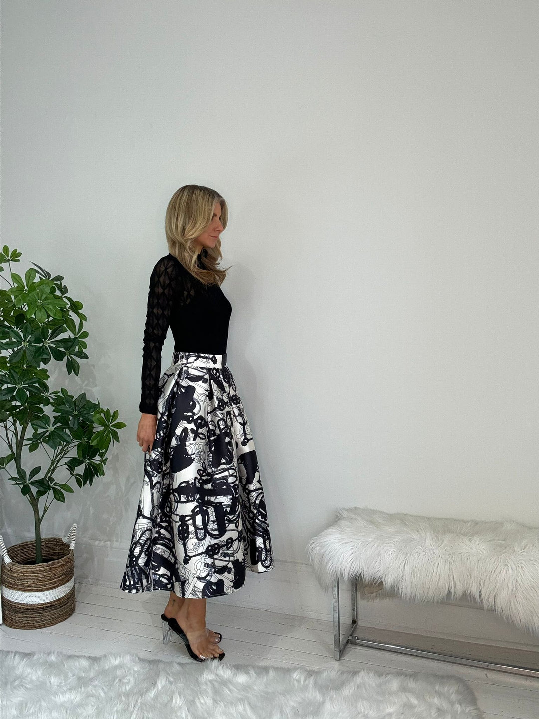 3240101 SKIRT