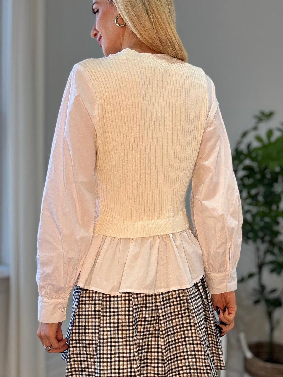 11230098 SWEATER