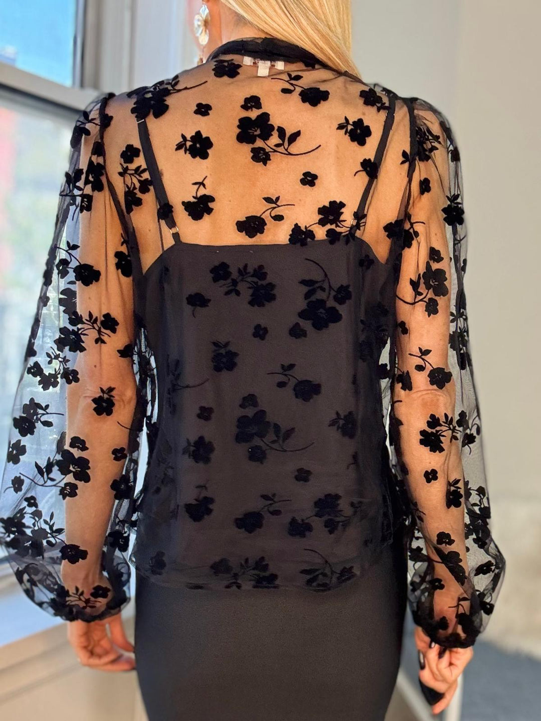9240009 TOP