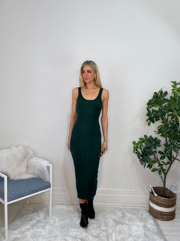 9240107 DRESS