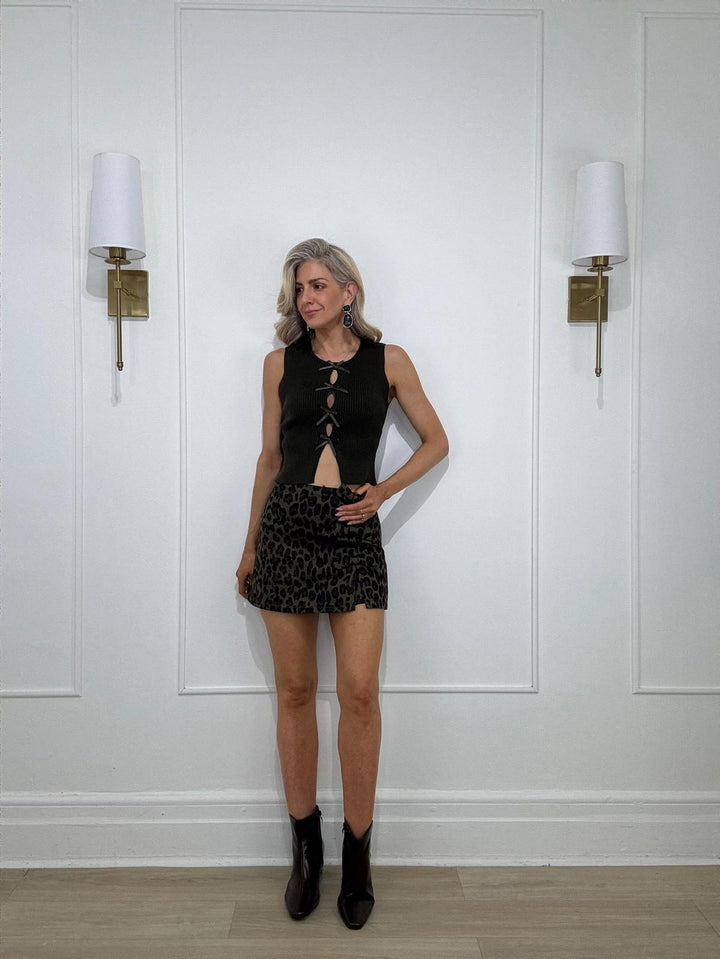 8250056 SKORT