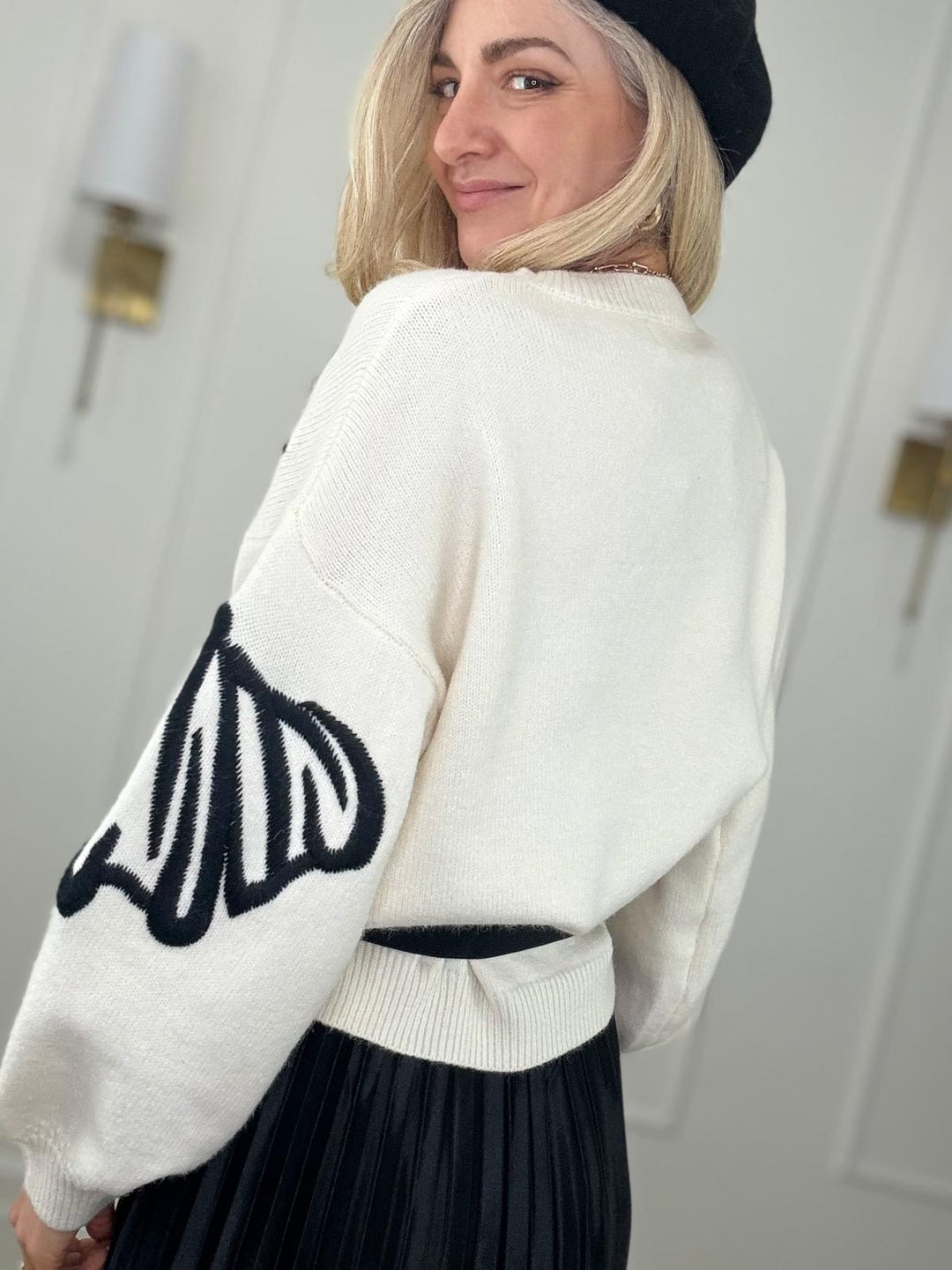 8250405 SWEATER