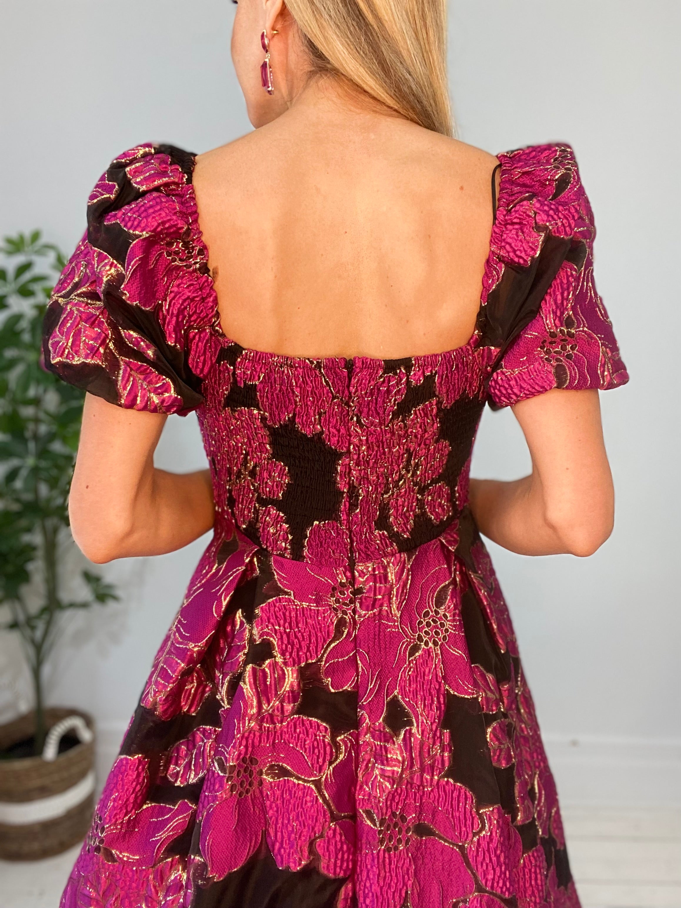 8230021 DRESS
