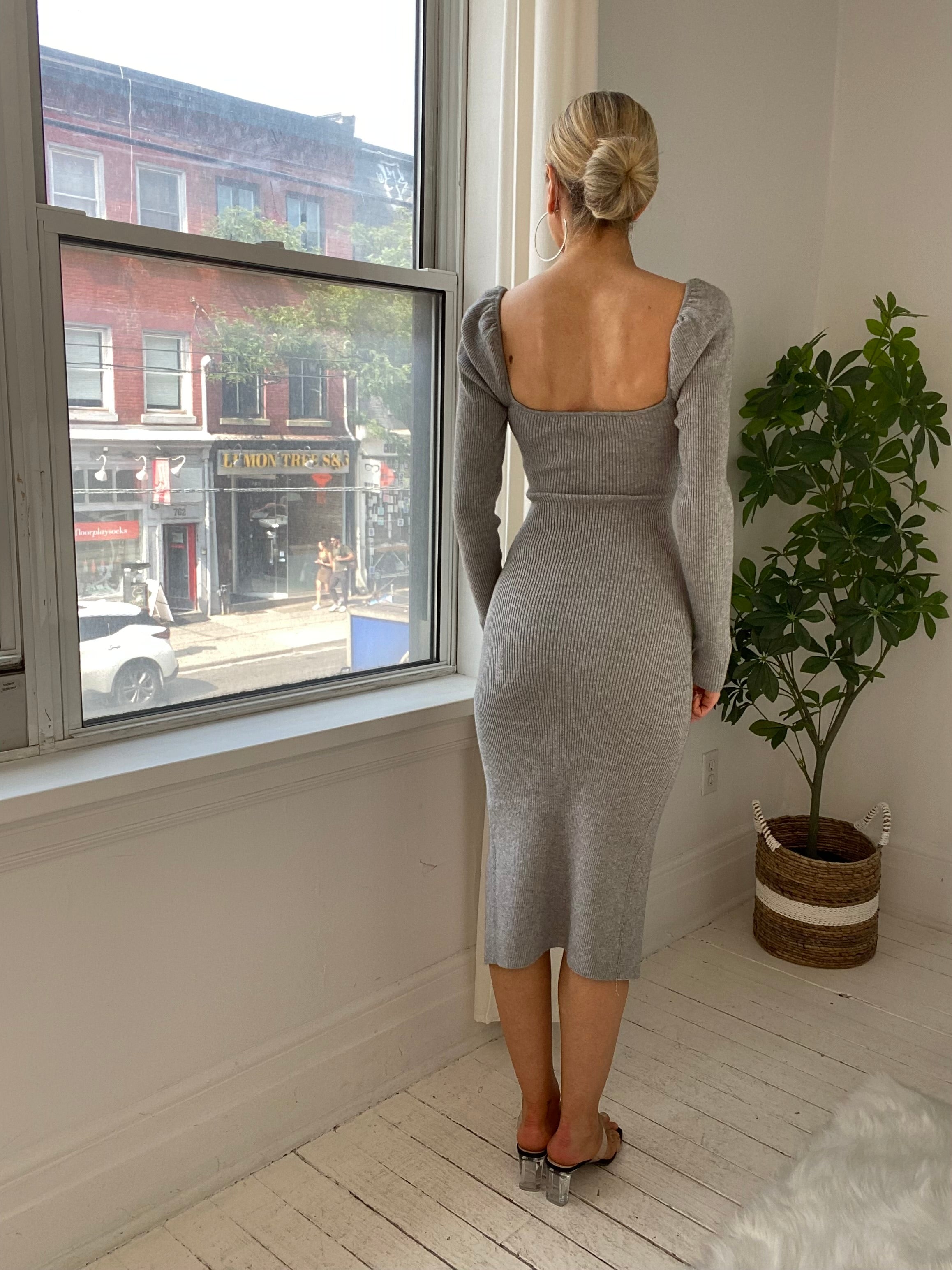 9220111 DRESS