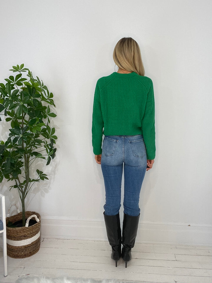 8230110 SWEATER