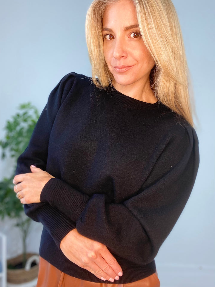 8230046 SWEATER