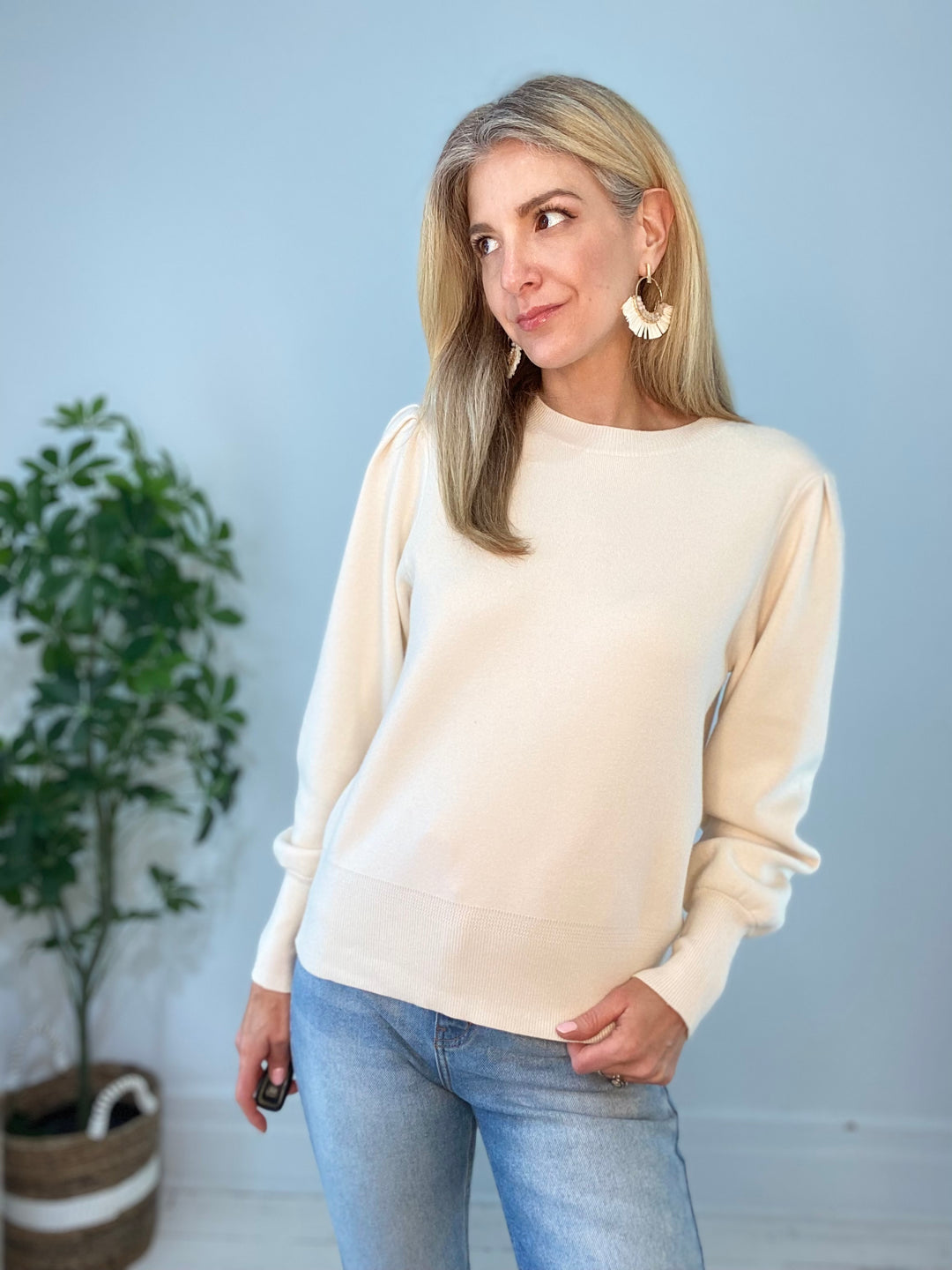 8230047 SWEATER