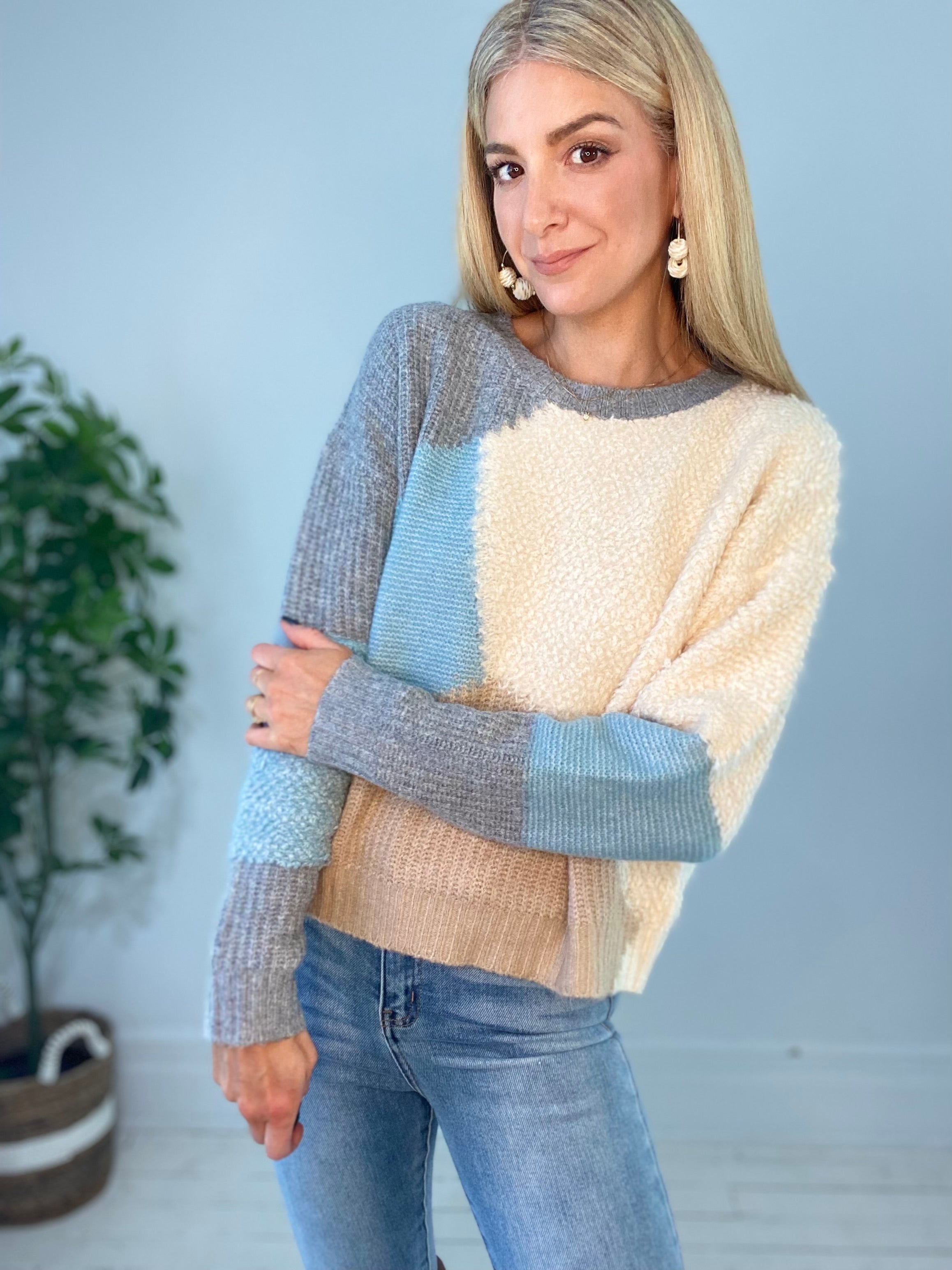 8230040 SWEATER