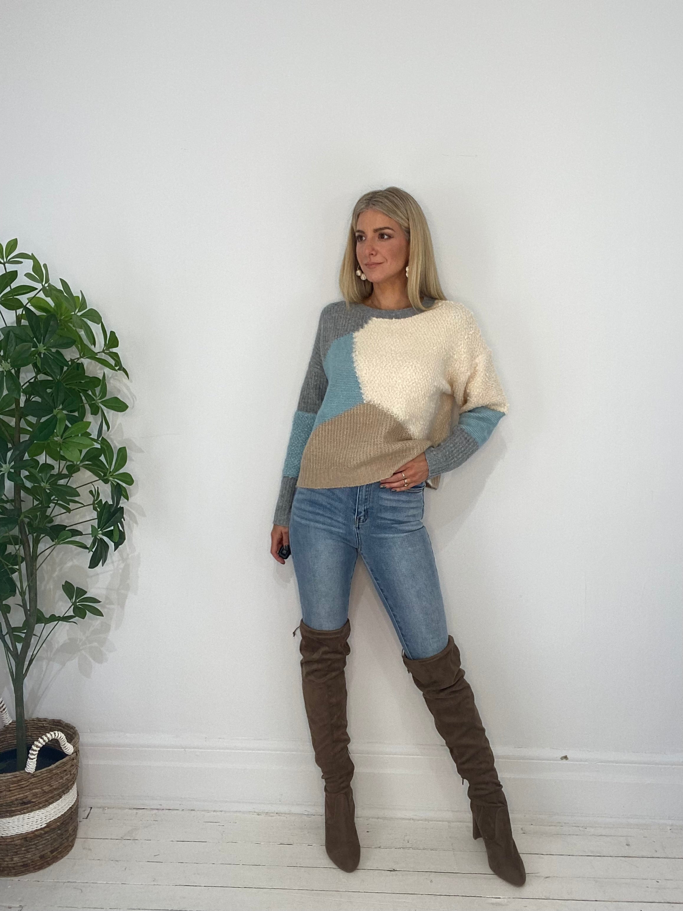 8230040 SWEATER