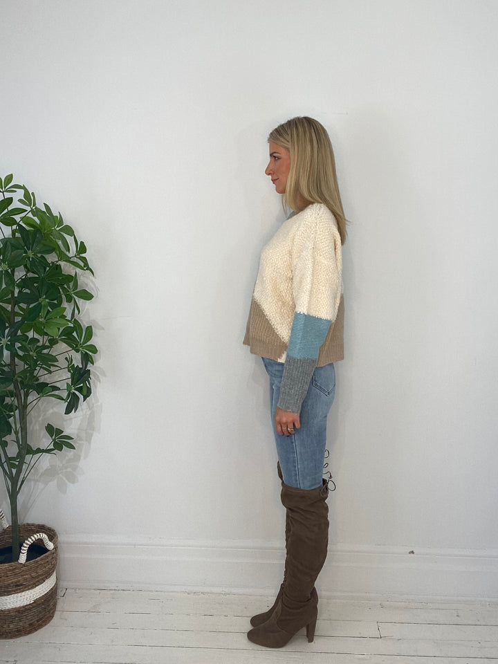8230040 SWEATER