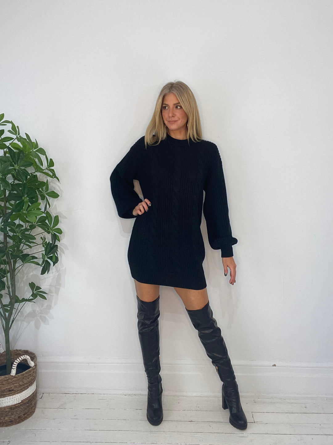 8230063 SWEATER DRESS