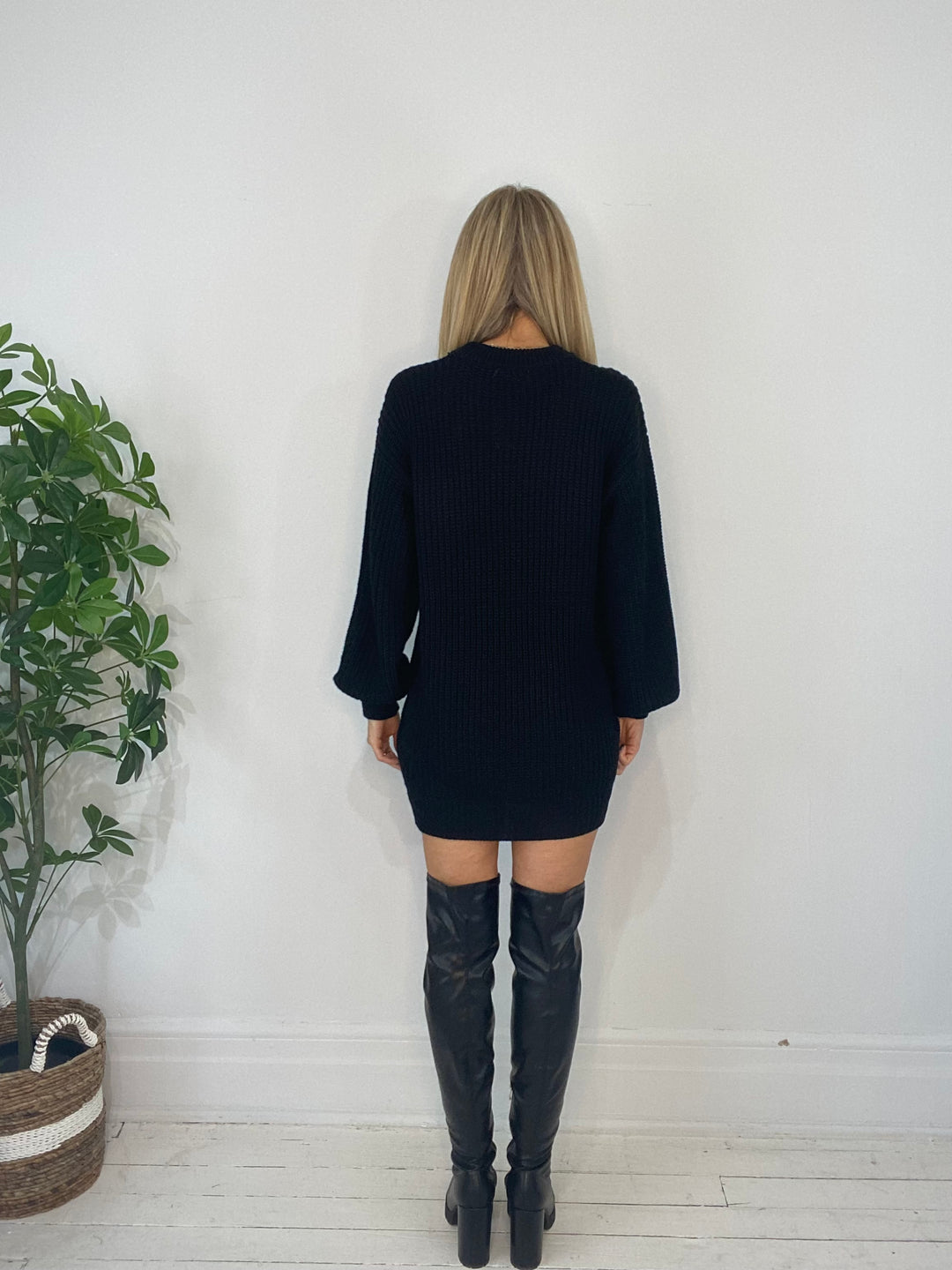 8230063 SWEATER DRESS