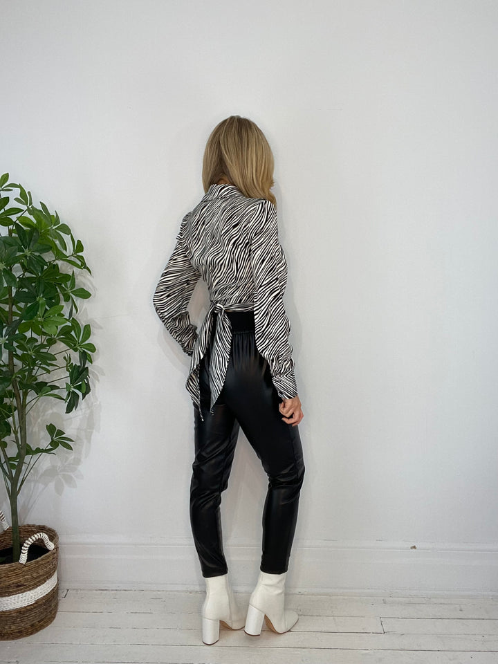 8230185 TOP