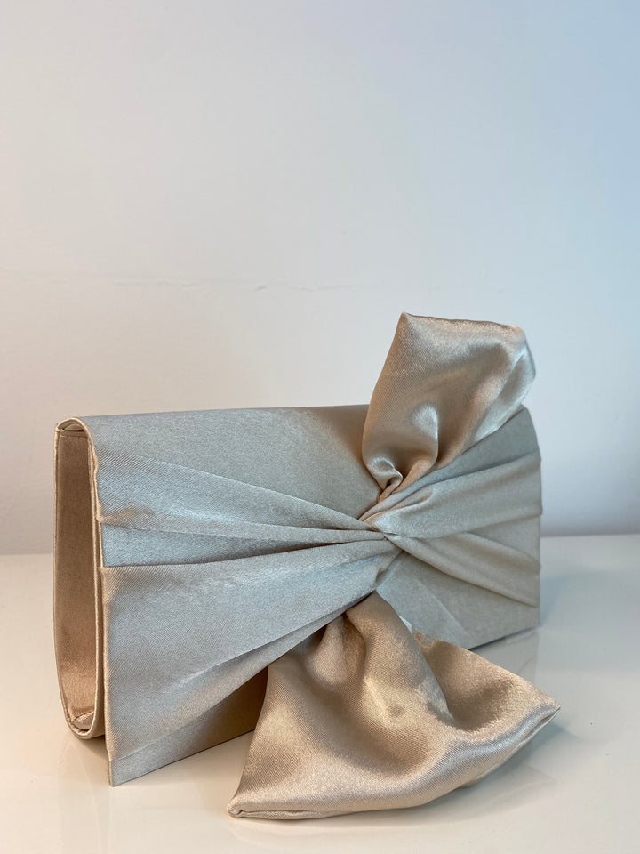 8230265 HANDBAG