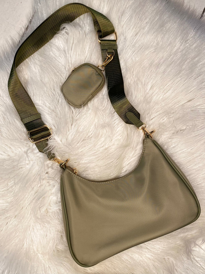 8230263 HANDBAG