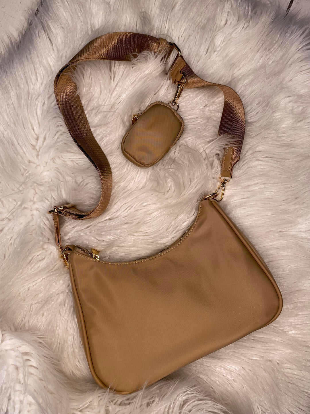 8230263 HANDBAG
