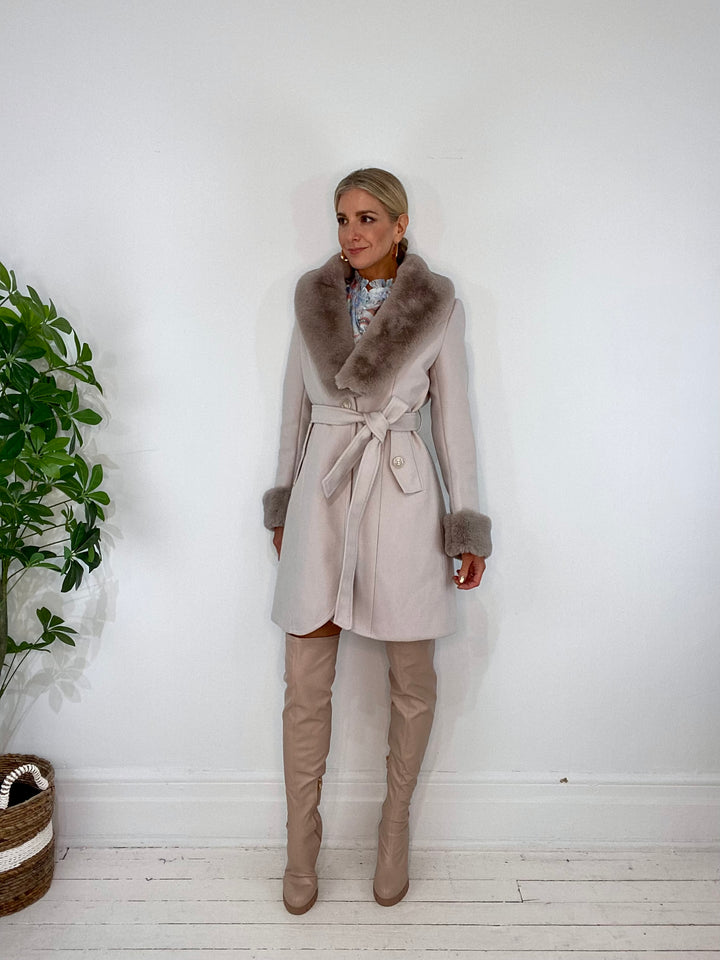 9220237 COAT