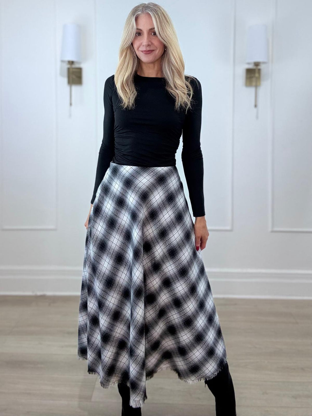 8260147 SKIRT