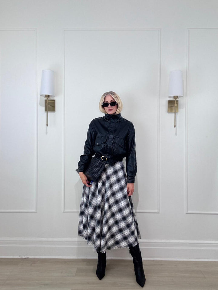 8260147 SKIRT
