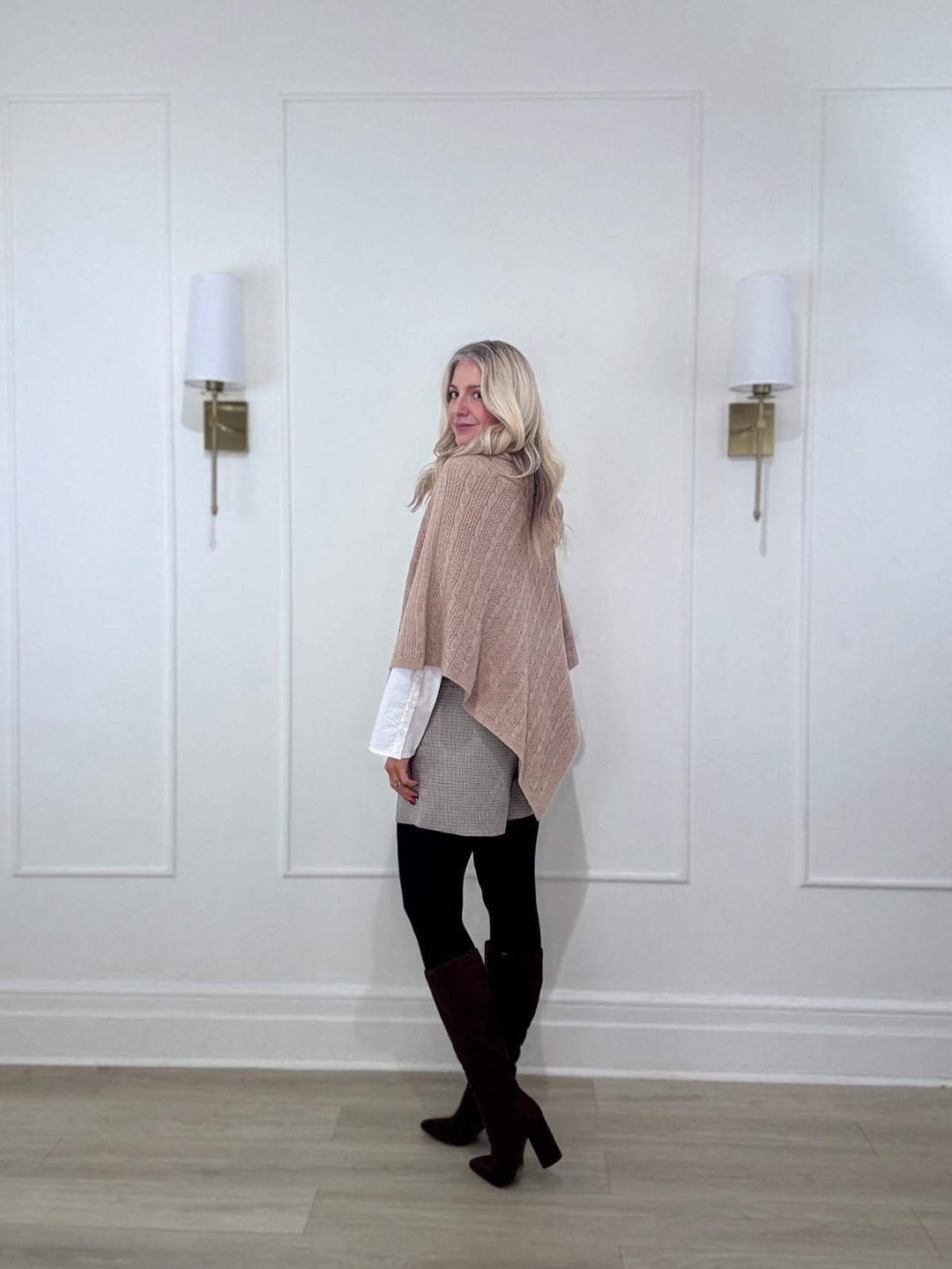 8260049 PONCHO