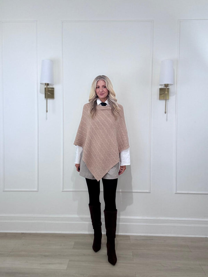 8260049 PONCHO