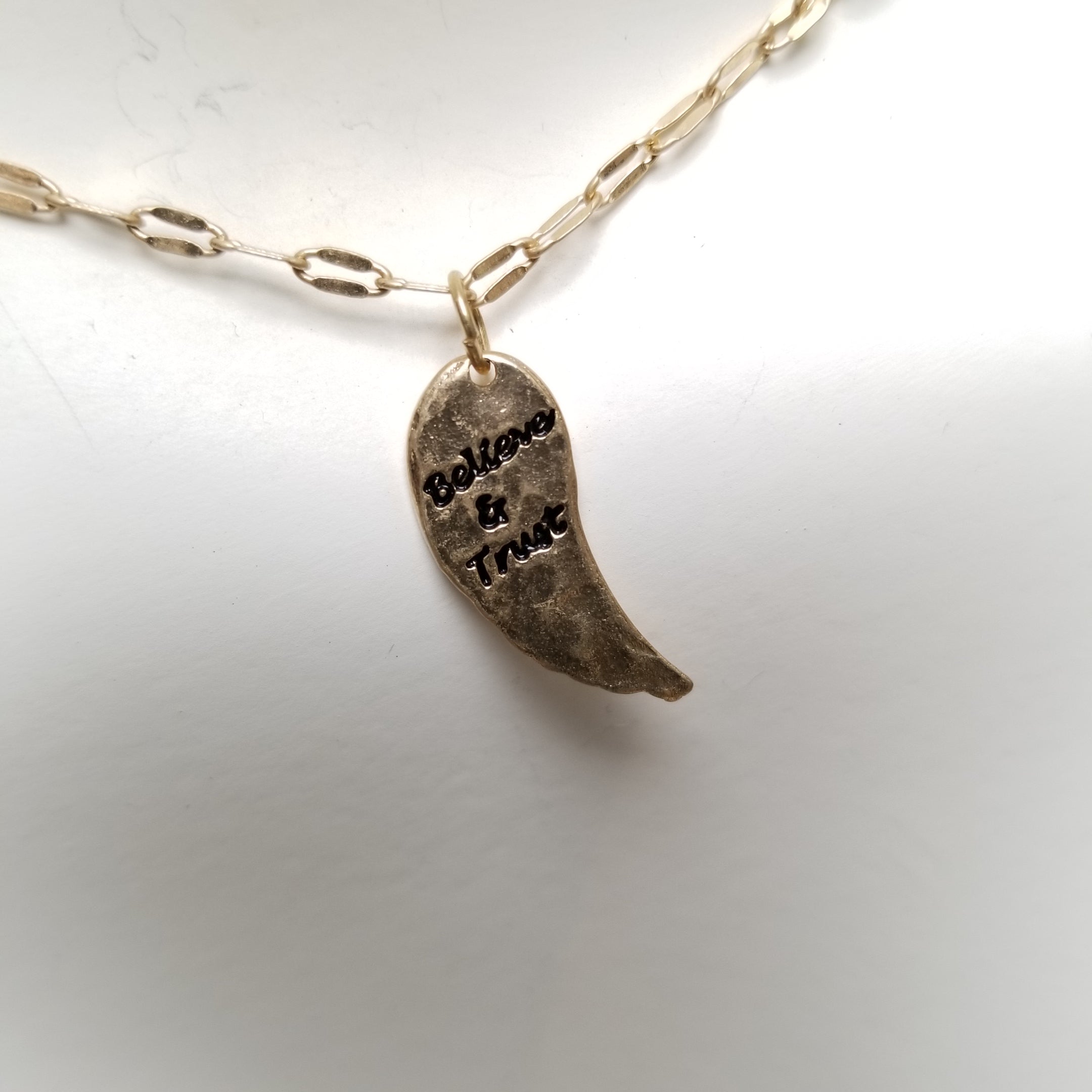 520200018 NECKLACE