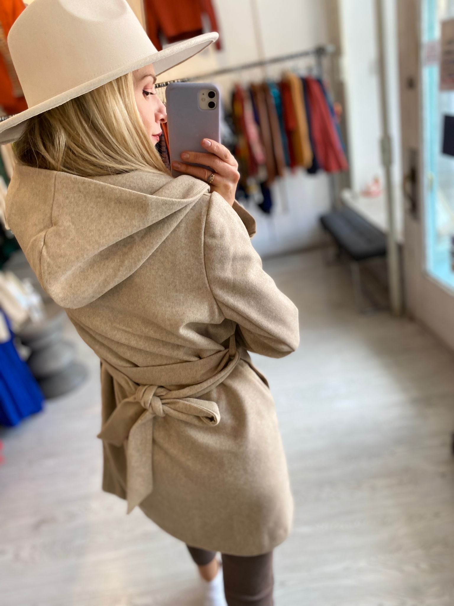 9220061 COAT