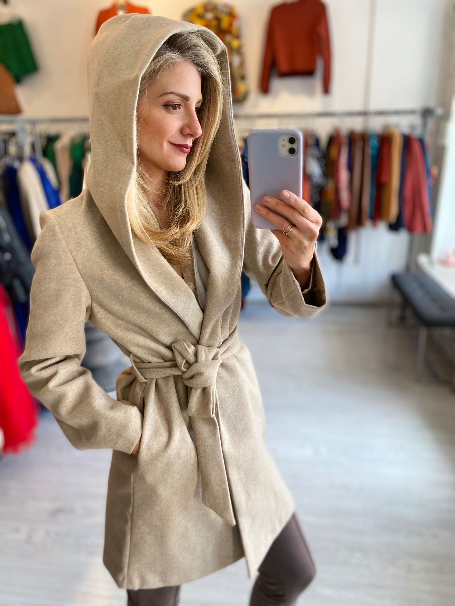 9220061 COAT