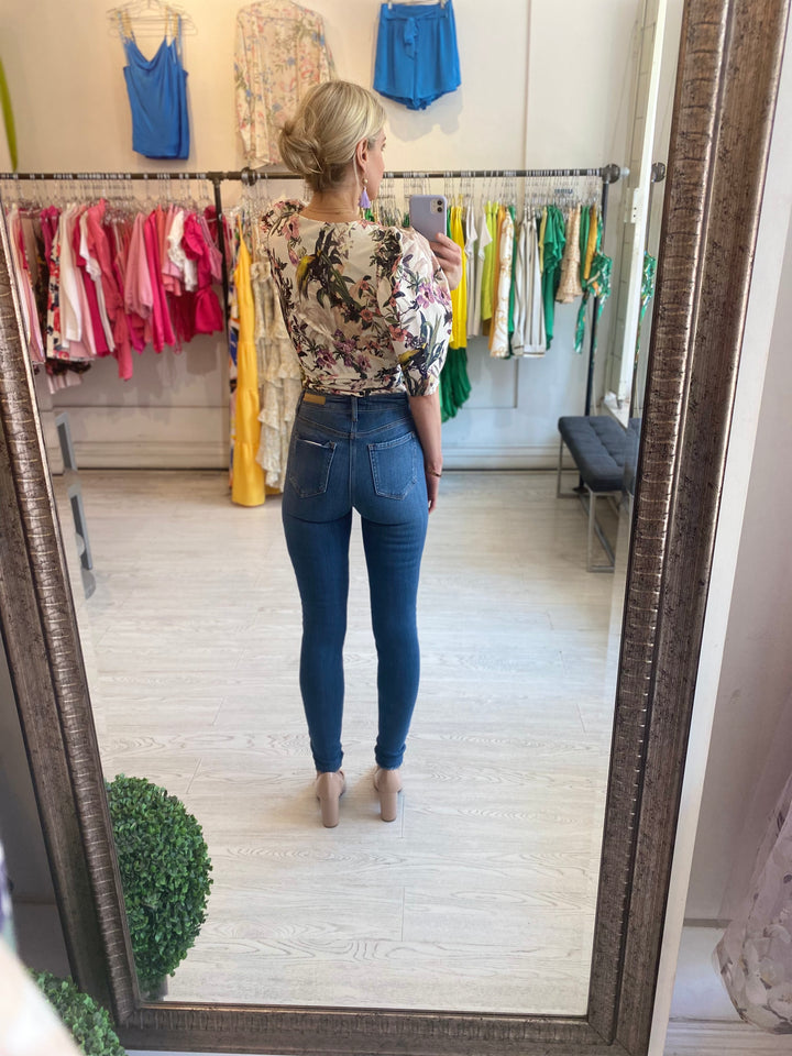 6220246 JEANS