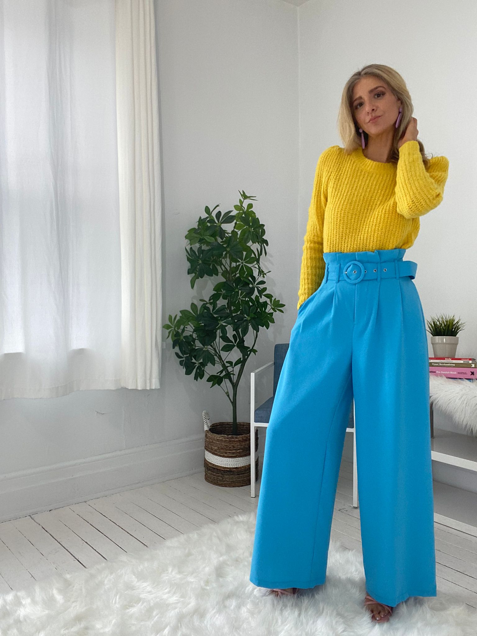 9220319 SWEATER