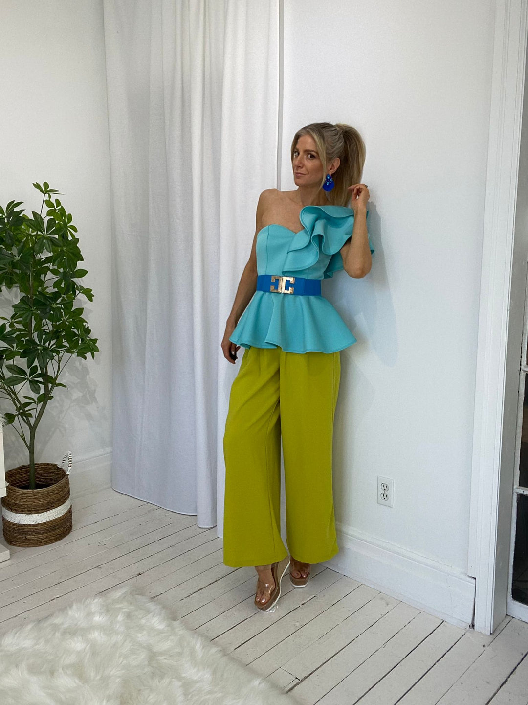 4230009 TOP